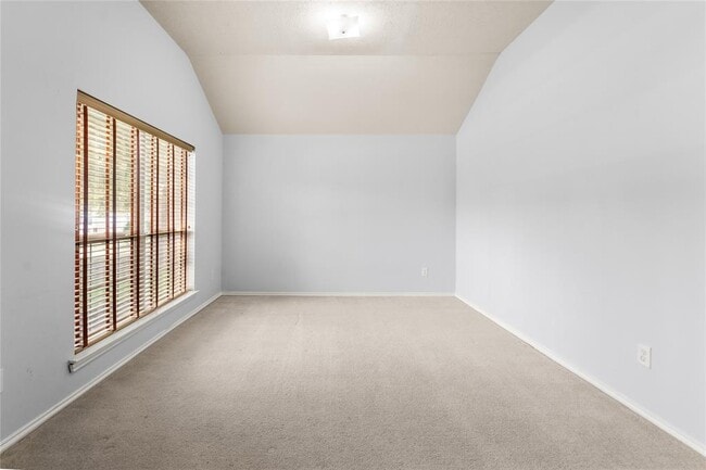 Building Photo - 3511 Cypress Village Dr