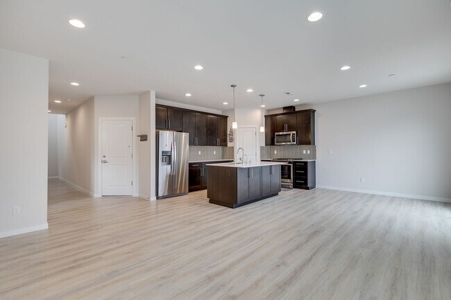 Foto del edificio - Beautiful 4 Bedroom Home in Bothell-Snohom...