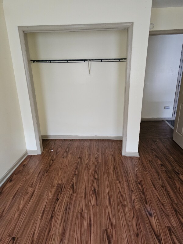 Building Photo - 231 Cherry St