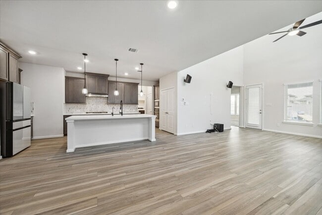 Building Photo - 9219 Edgeberry Dr