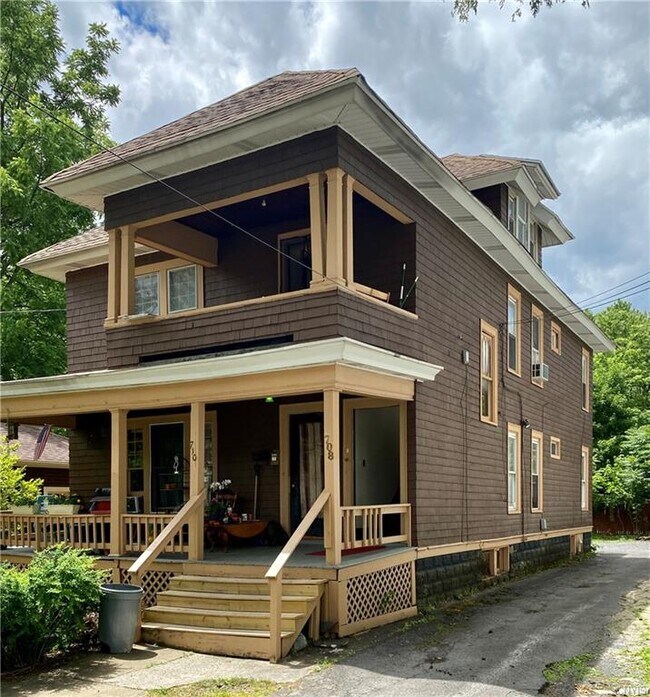 Foto del edificio - 708 Maryland Ave