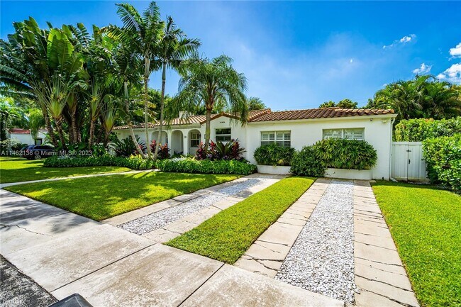 Foto del edificio - 3 br, 2 bath House - 70 NE 99th St