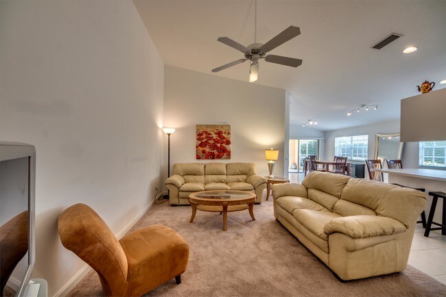 Building Photo - 28015 Boccaccio Way