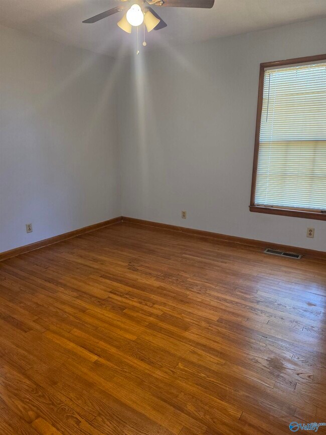 Foto del edificio - 2801 Brett Rd NW