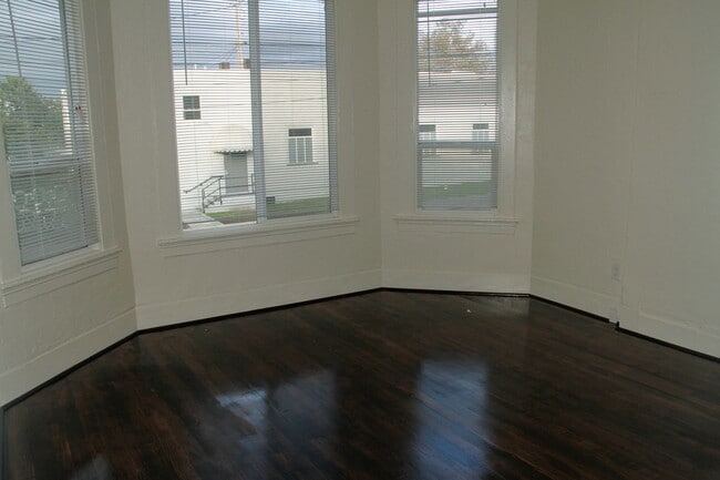 Foto del edificio - 1709 Goss St