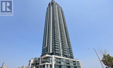 Building Photo - 3975-3975 Grand Park Dr