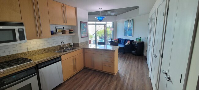 Cocina - 801 Ash St