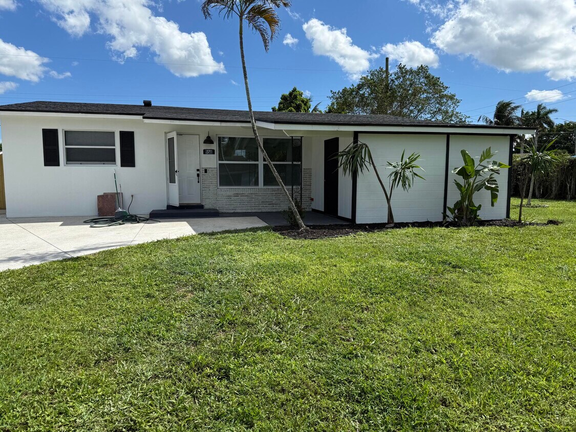 Foto principal - 958 Montego Dr