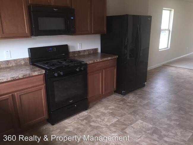 Foto del edificio - 15423 Grant Rd