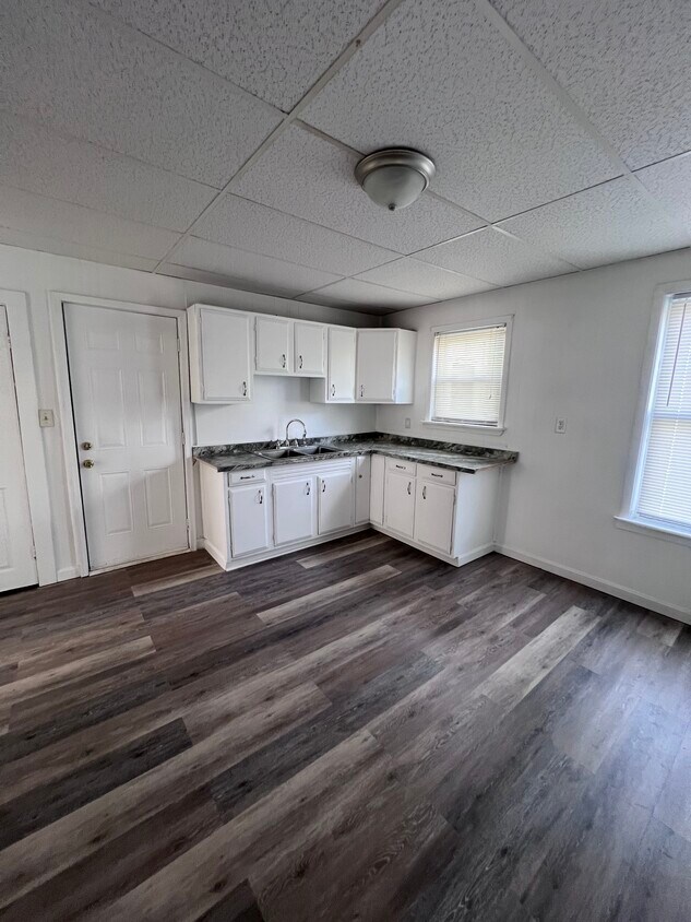 236 Mason St Unit Second floor, Woonsocket, RI 02895 Apartments in