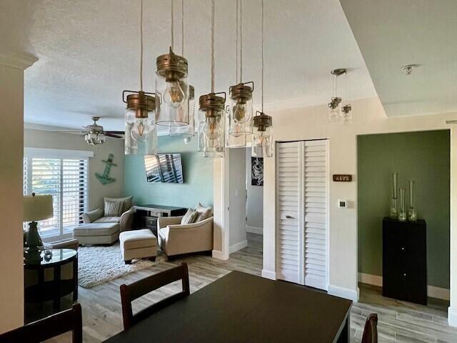 Foto del edificio - 4907 Midtown Ln