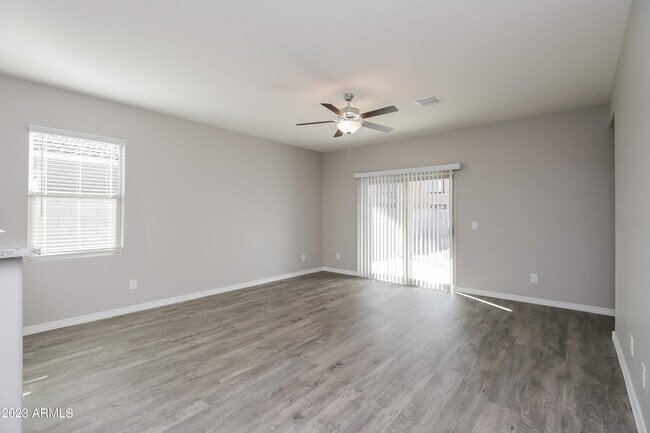 Building Photo - 37415 W Prado St