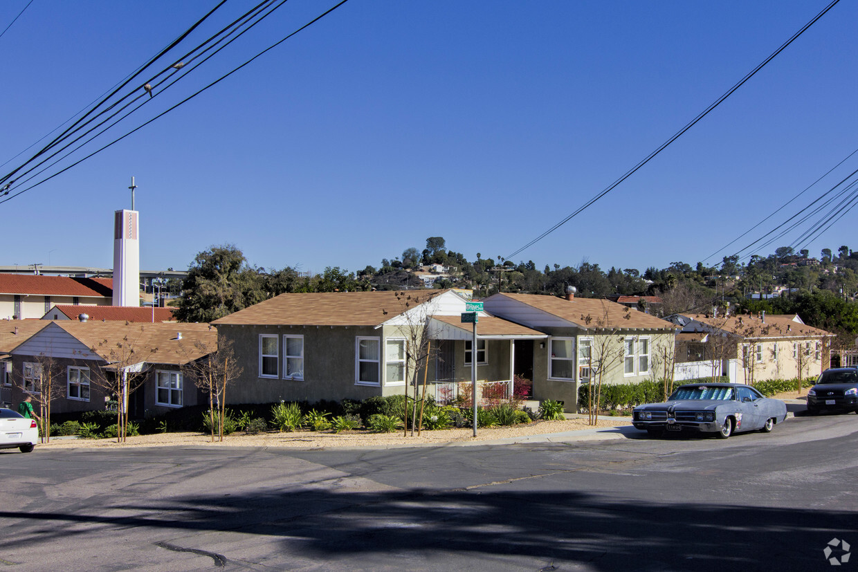 Foto del edificio - La Mesa Villas