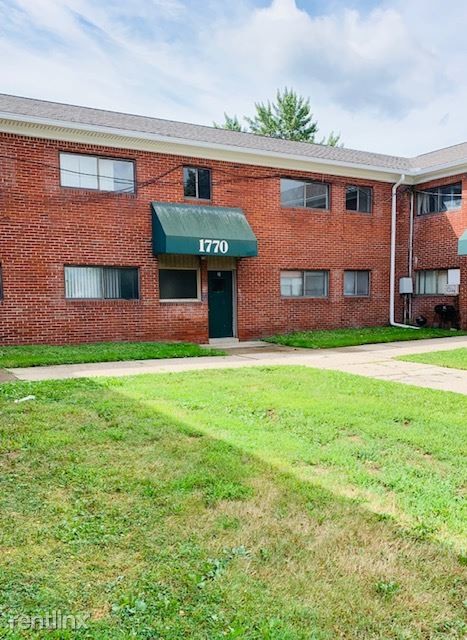 Primary Photo - 1670 E Woodward Heights Blvd