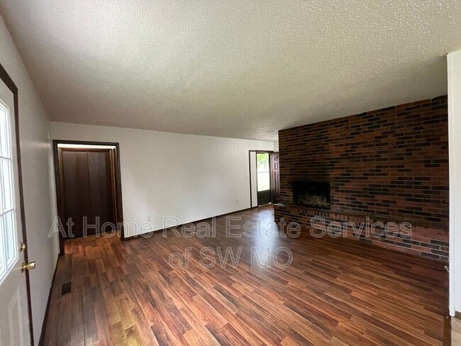 Foto del edificio - 3356 E Whiteside St