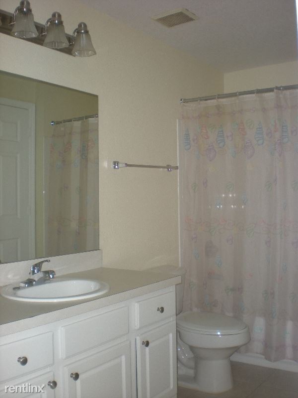 Building Photo - 1 br, 1 bath Condo - 15015 Michelangelo Blvd