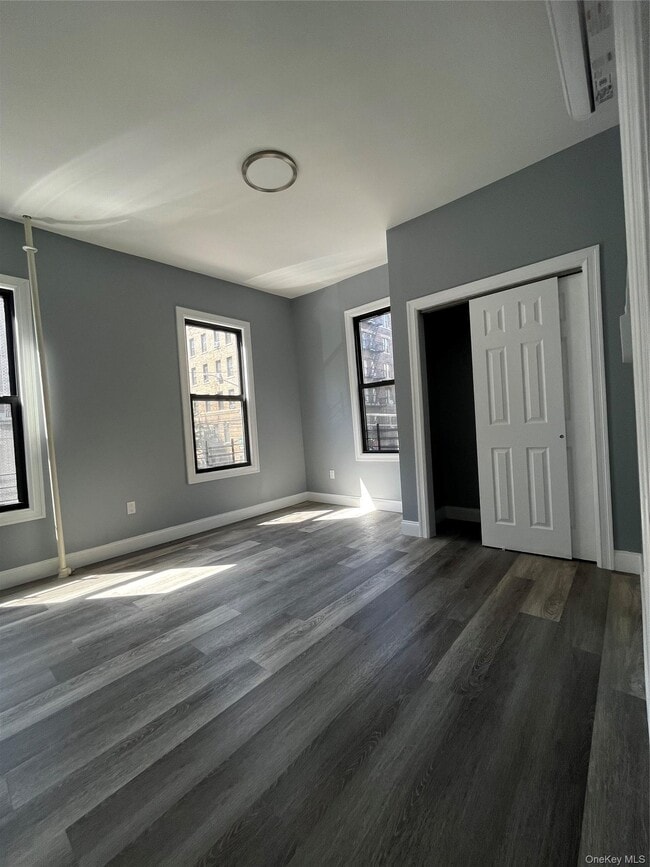 Building Photo - 3294 Hull Ave