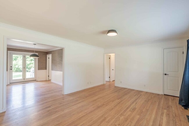 Building Photo - 4807 E 26th St