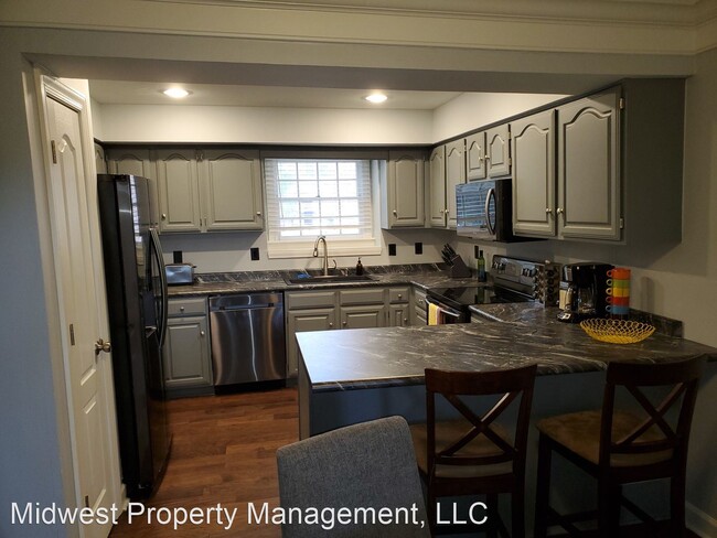 Building Photo - 3 br, 2.5 bath House - E 100-11 Green Mead...