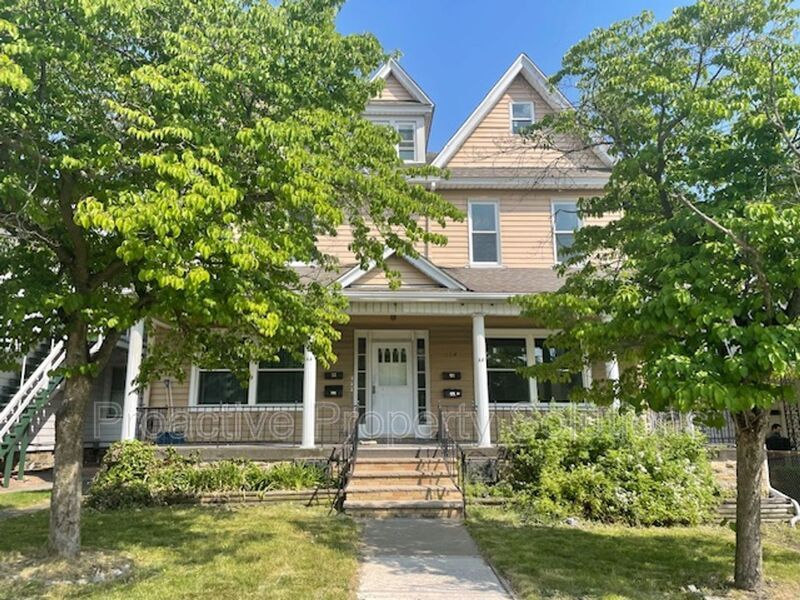 Primary Photo - 114 N Lincoln Ave