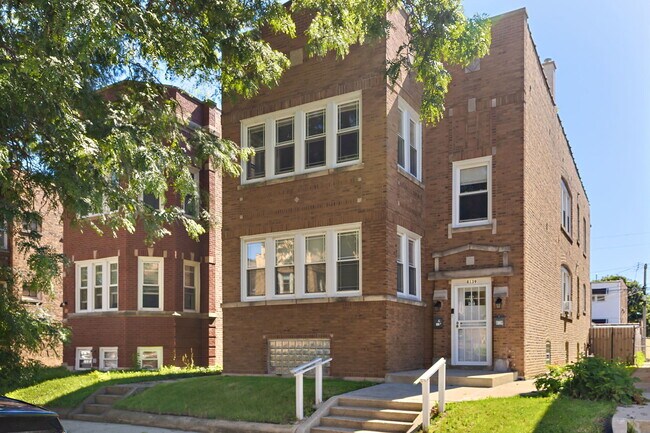 Foto del edificio - 8139 S Sangamon St