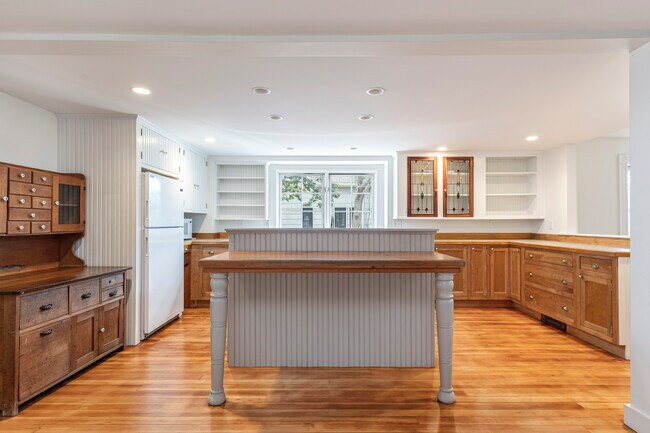 Foto del edificio - 53 Hannaford Cove Rd