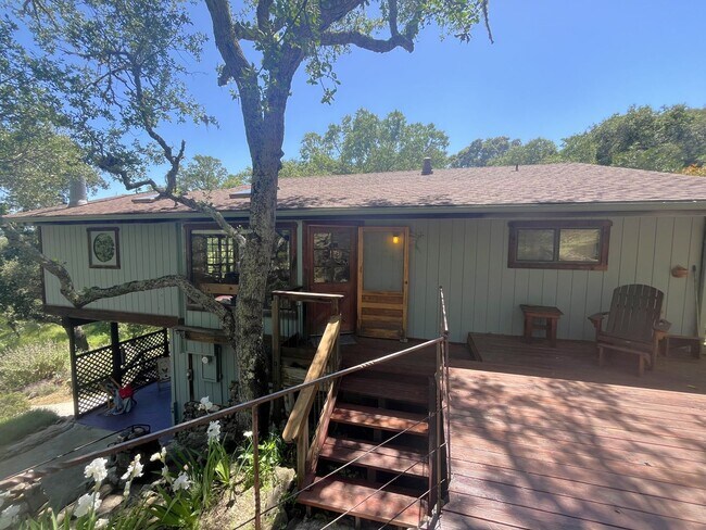 Building Photo - Home the Atascadero Hills! Tree House Retr...