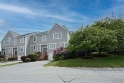Building Photo - 65 Bayberry Ln