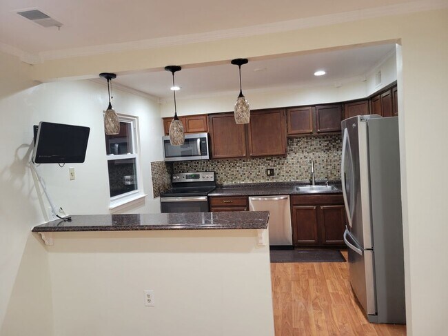 Foto del edificio - 15808 Haynes Rd