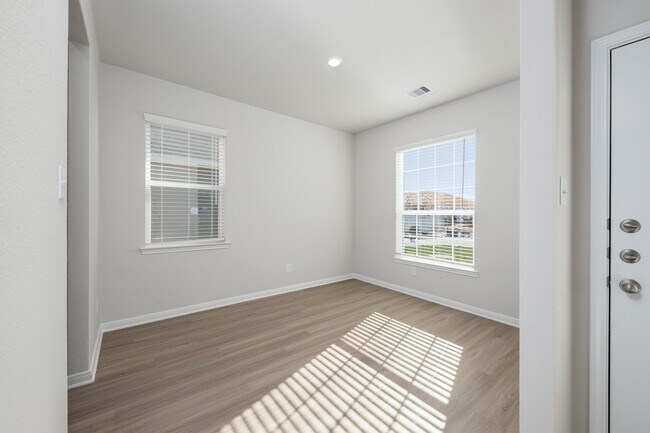 Foto del edificio - 15543 Caramel Spgs Dr