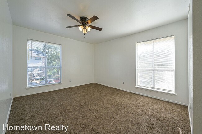 Building Photo - 6554 N Meridian Ave