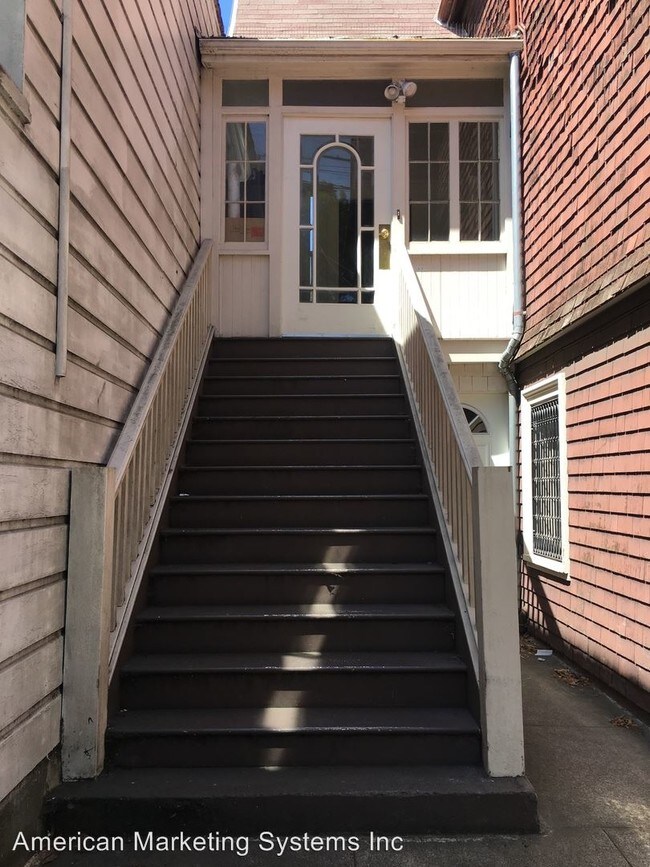 Foto del edificio - 4 br, 3 bath House - 483 6TH AVE