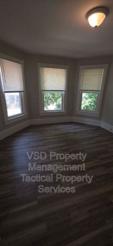 Foto del edificio - 1583 E 84th St