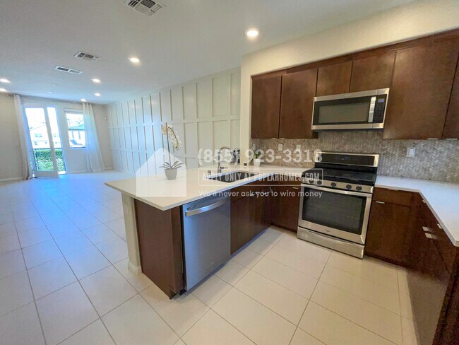 Foto del edificio - 1407 Cherry Cir