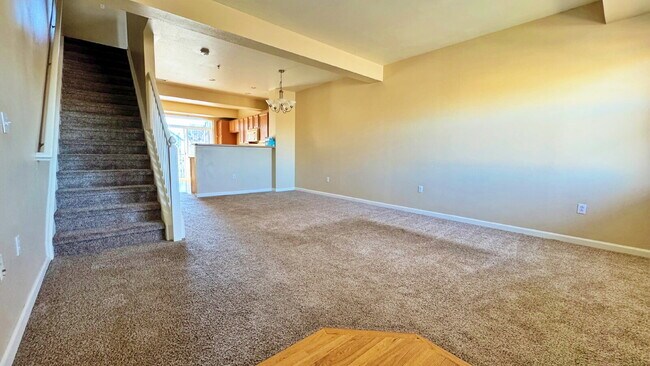 Foto del edificio - Spacious 2 Bed 2 Bath Townhome across from Aurora Mall and I-225, Close to Buckley SFB!