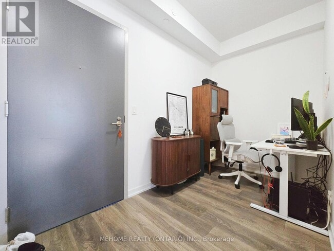 Photo du bâtiment - 32 Forest Manor Rd