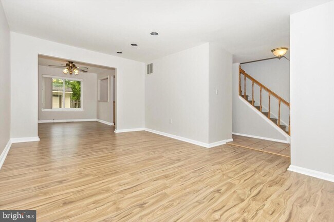 Building Photo - 9029 Centerway Rd