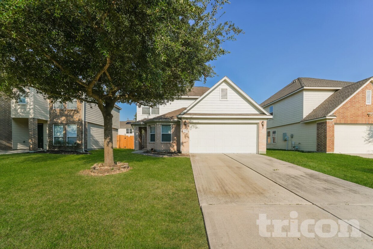 Foto principal - 16821 Greenhouse St