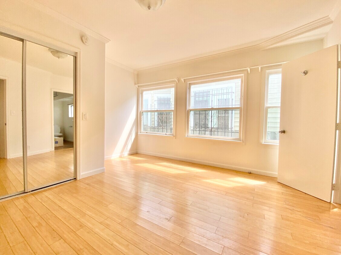 Foto principal - 51 Ozone Ave