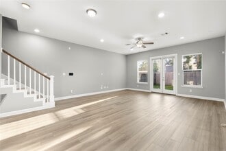 Building Photo - 2709 Hardy St