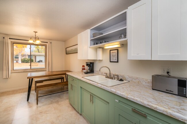 Foto del edificio - 9870 W 53rd Ave