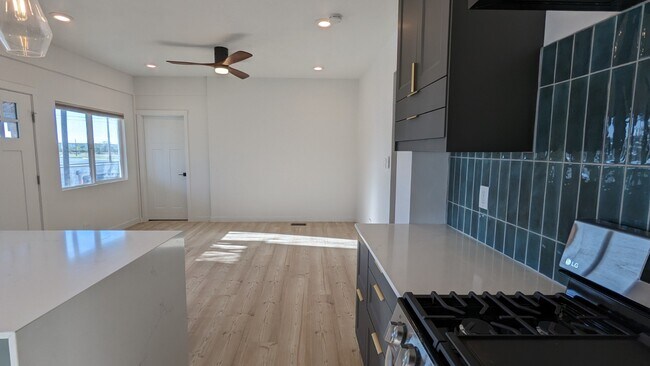 Building Photo - 2641 S 7200 W