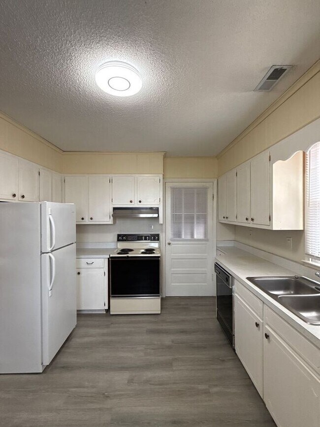 Foto del edificio - 1516 Pleasant Plains Rd