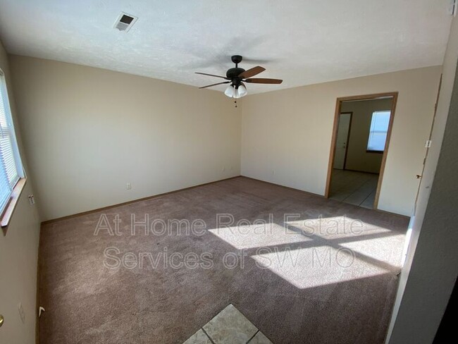 Foto del edificio - 3375 N 21st St