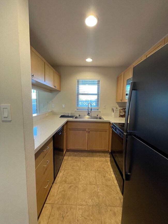 Foto del edificio - Pet Friendly Kahoma Village Furnished 3 Bed/2.5 Bath Townhome