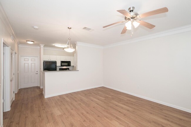 Living/Dining Area - Villas at Cypresswood Apartments