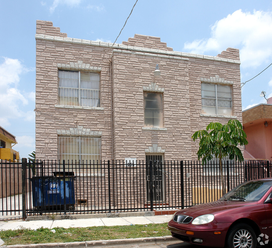 Foto principal - 1235 NW 4th St