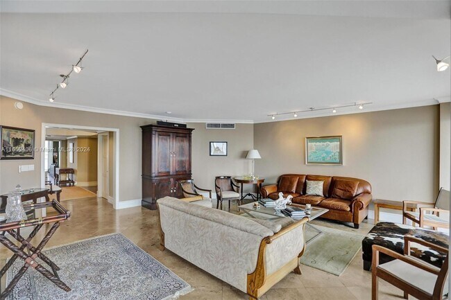 Foto del edificio - 7000 Island Blvd