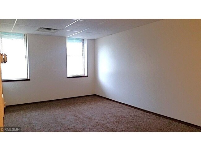 Foto del edificio - 111 1/2 N Main St