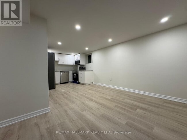 Building Photo - 52 Nisbet Dr